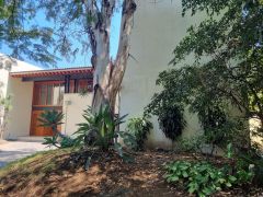 {"esp":"Fachada Principal","ing":""}