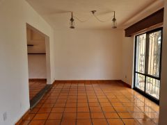 {"esp":"Sala","ing":""}