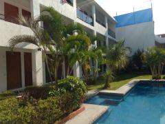 {"esp":"Fachada lateral","ing":""}