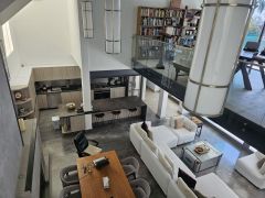 {"esp":"Oficina abierta muy iluminada en Planta Alta","ing":""}