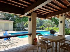 {"esp":"Amplia palapa","ing":""}