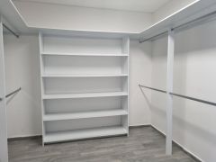 {"esp":"vestidor y ba\u00f1o","ing":""}