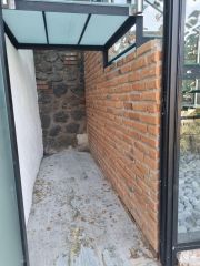 {"esp":"Bodeguita","ing":""}