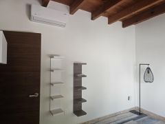 {"esp":"Estudio, Oficina","ing":""}