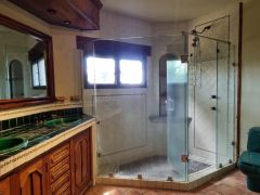 {"esp":"ba\u00f1o rec. principal","ing":""}