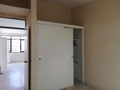 {"esp":"Recamara 1","ing":""}