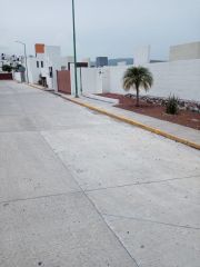 {"esp":"Acceso principal","ing":""}