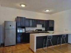 {"esp":"cocina equipada","ing":""}