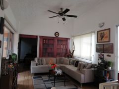 {"esp":"Sala","ing":""}