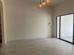 {"esp":"Sala comedor","ing":""}