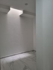 {"esp":"Cuarto de Servicio con ba\u00f1o","ing":""}