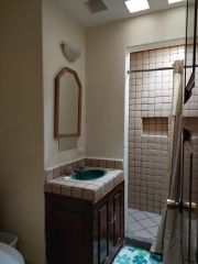 {"esp":"Ba\u00f1o","ing":""}