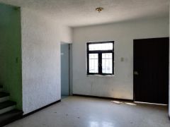 {"esp":"recepci\u00f3n","ing":""}