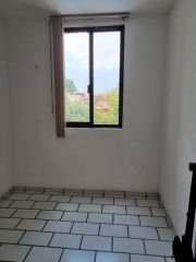 {"esp":"Cuarto de Servicio con ba\u00f1o","ing":""}