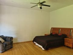 {"esp":"Recamara Principal","ing":""}