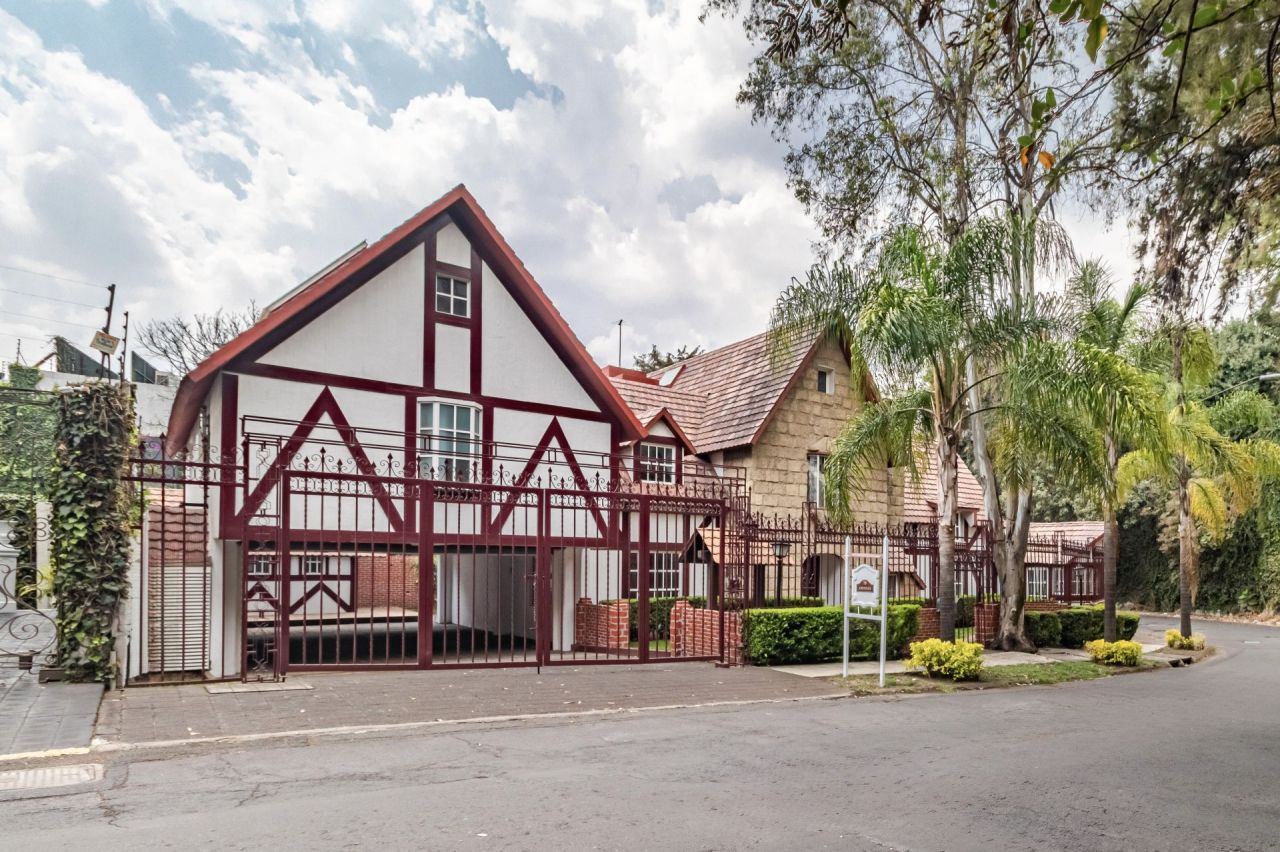 Casas en Bosques de las Lomas