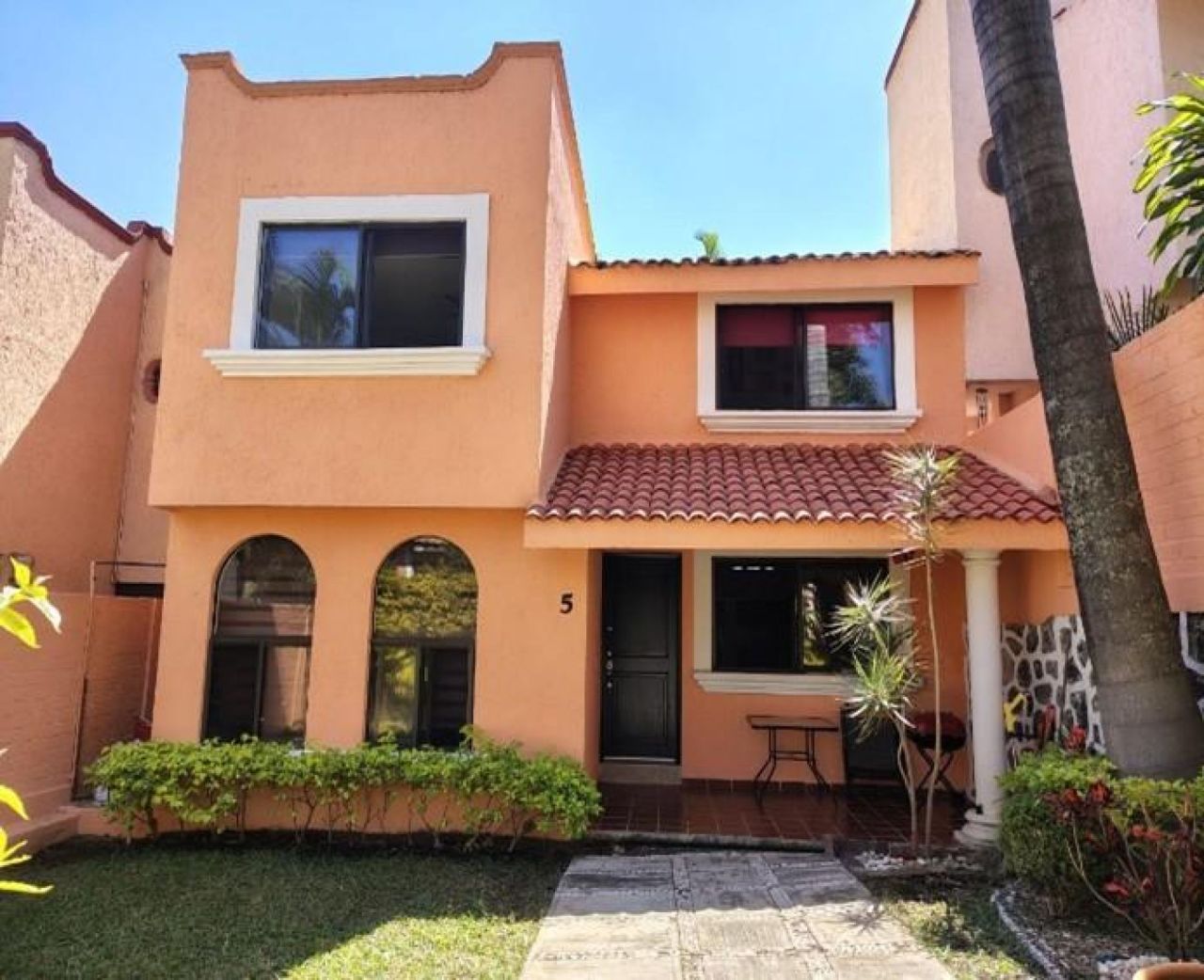 Condominios en Las Palmas Sur