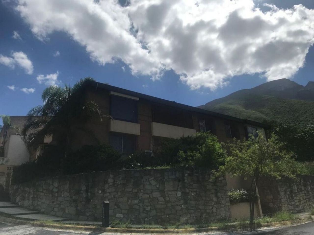 Casas en Cumbres 2do. Sector