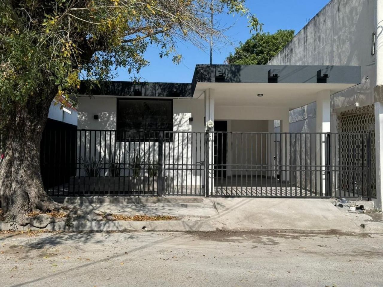 Casa en Colonia Azteca