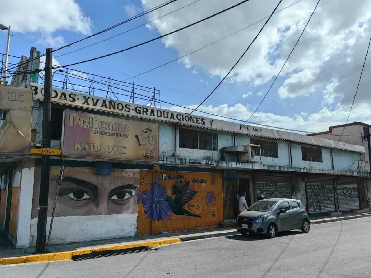 Casa Gonzalitos, MItras