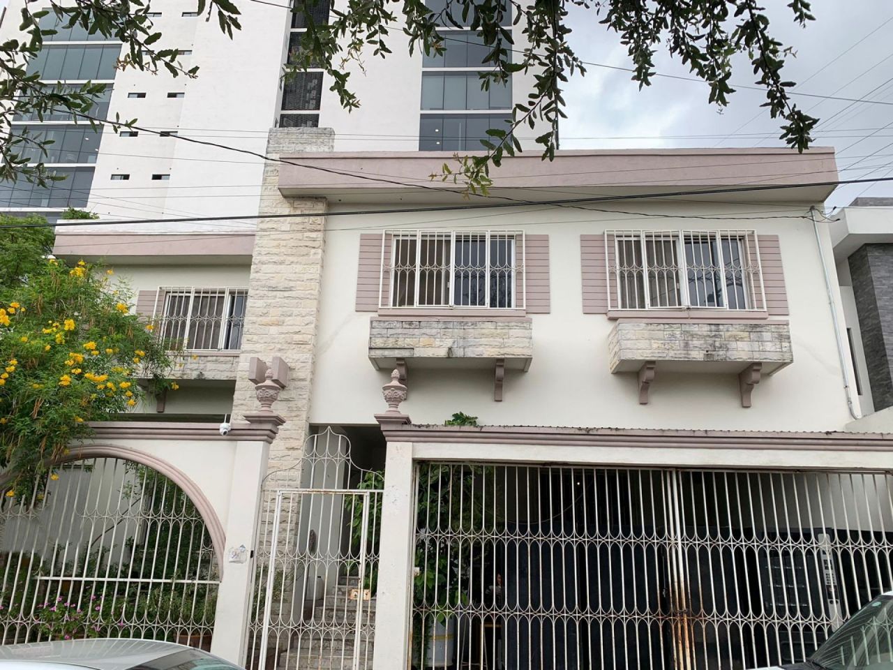 Casa en Venta-Cumbres 2do Sec