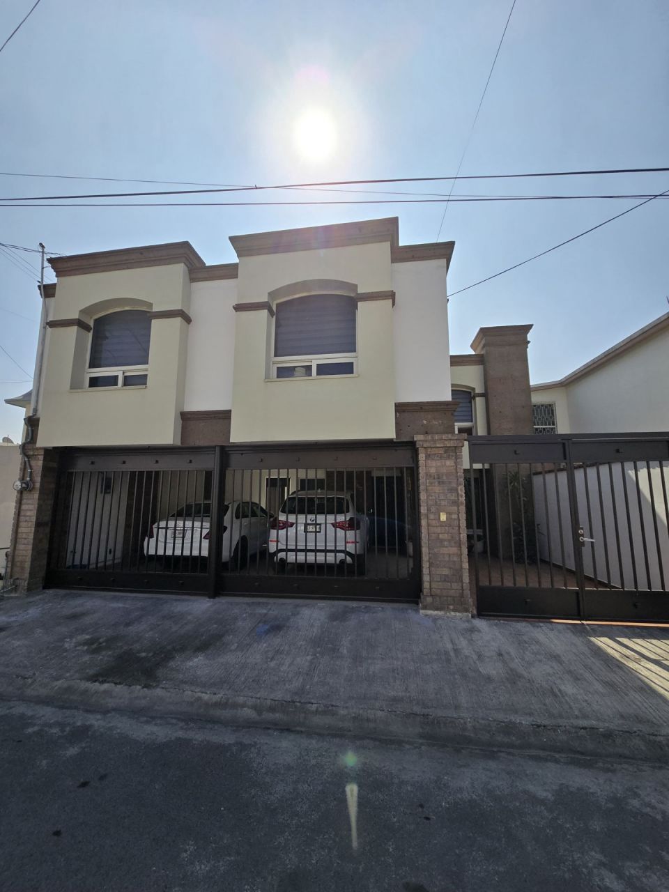 Casa en Venta - Res. Anahuac