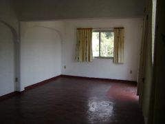 {"esp":"recamara planta baja"}