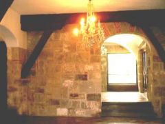 {"esp":"Acceso al comedor","ing":"the entrance to the dining roo"}