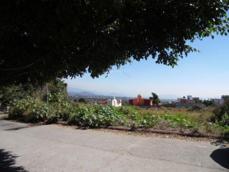 Terrenos Comerciales en Lomas de Ahuatlan