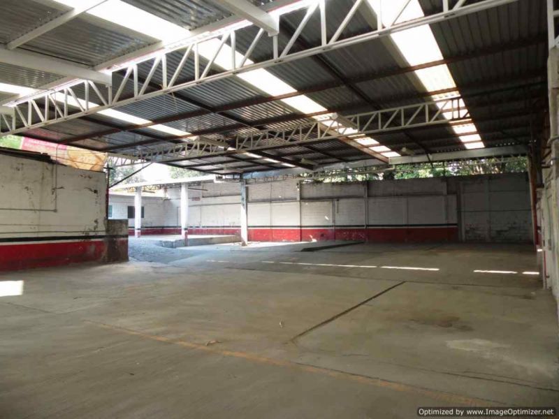 Bodegas en Lomas de la Selva