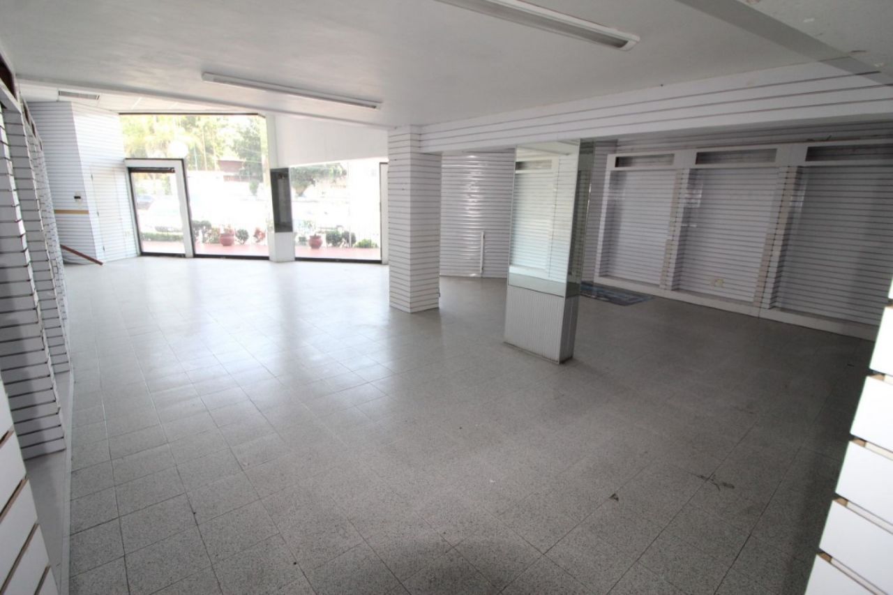 Locales comerciales en Lomas de la Selva