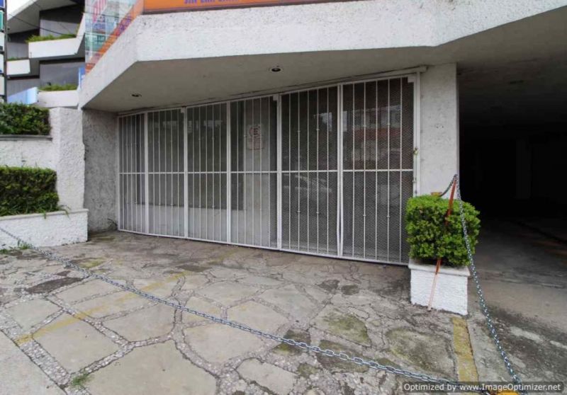 Locales comerciales en Lomas de la Selva