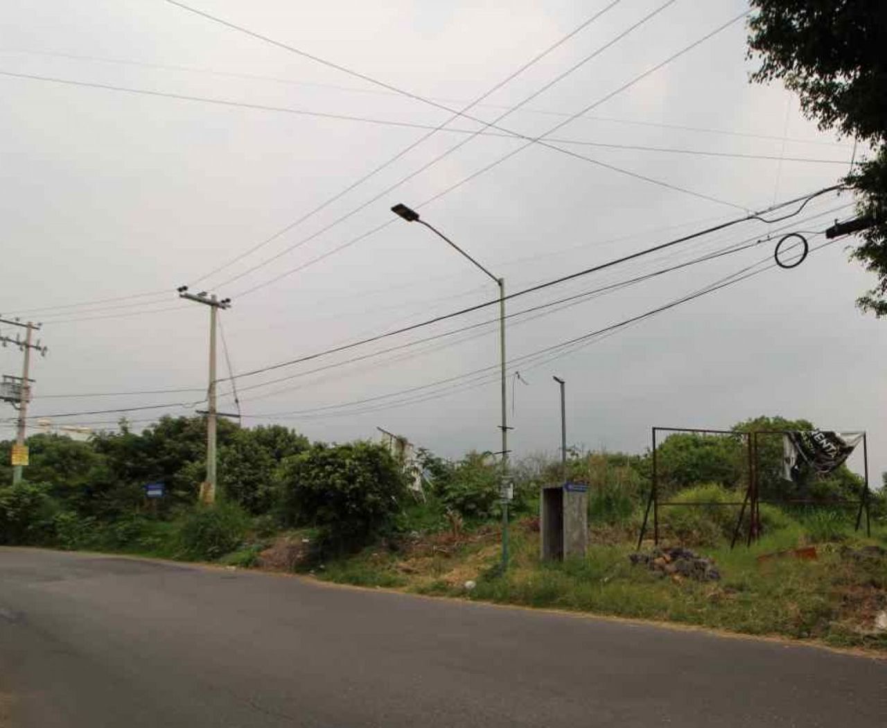 Terrenos Comerciales en Lomas de Ahuatlan
