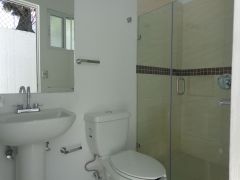 {"esp":"BA\u00d1O COMPLETO PARA SERVICIO DE ALBERCA","ing":""}