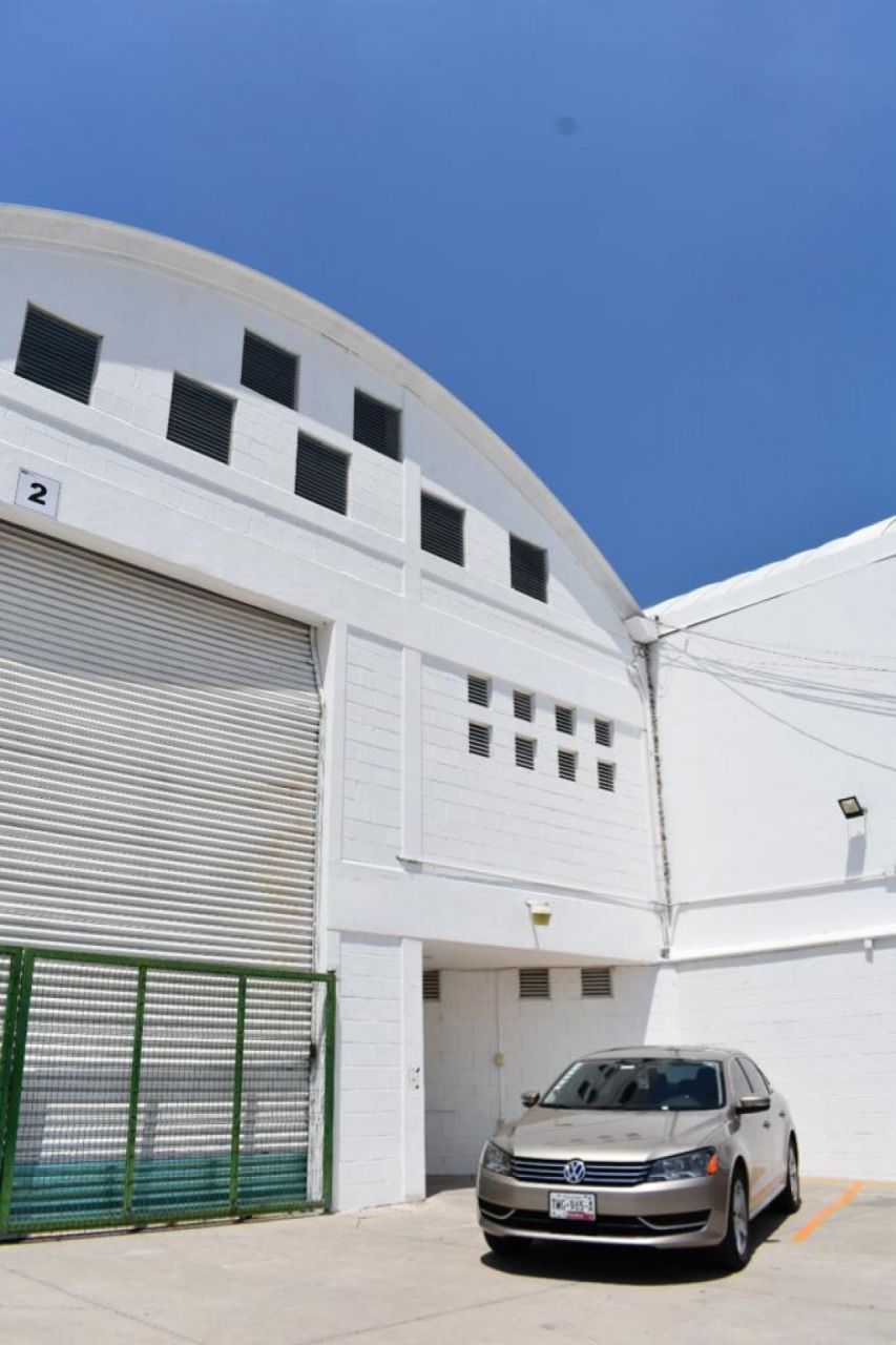 Bodegas en Flores Magon