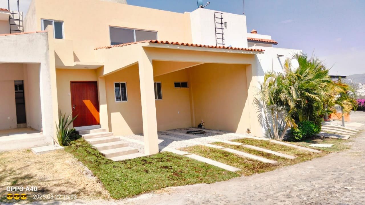 Casas en Burgos Bugambilias